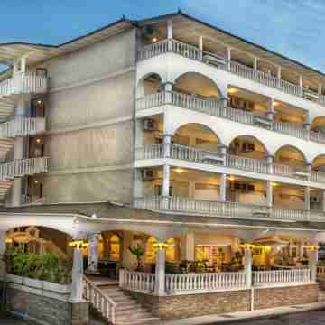 Hotel Strass Hotel Exterior