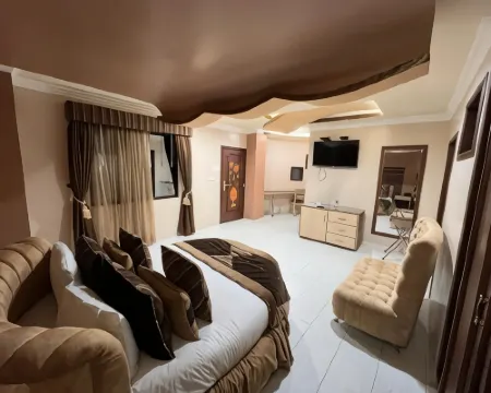 ホテル ブティック マリー カルメン アンバトのホテル