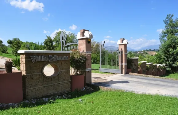 維德博爾戈梅里奇別墅旅館