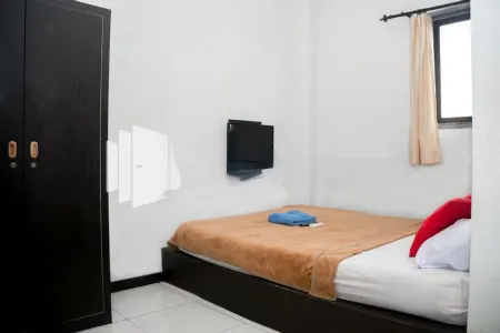 Capital O 3952 Hotel C 18 Cibaduyut