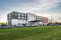 Holiday Inn Express & Suites Bourbonnais East - Bradley Hotels near LensCrafters