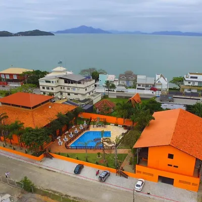 Pousada Canto Grande Hotels near Zimbros beach