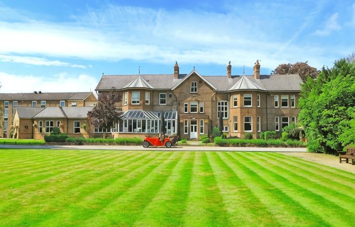 Burn Hall Hotel