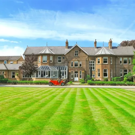 Burn Hall Hotel