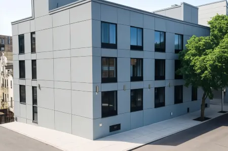 Hotel Fuego Bronx Yankee Stadium Отели рядом с достопримечательностью «Манхэттенский колледж»