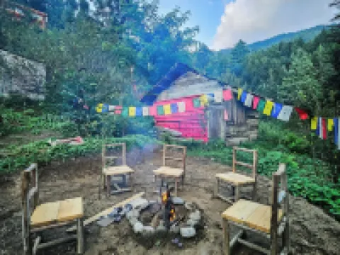 PREMALYA TRAILS By Tirtha Hotels in Naggar