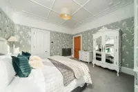 Blythewood Aberdeenshire Luxury Lodge with Hot Tub
