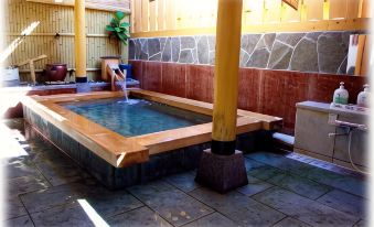 Kumomi Onsen Minshuku Kichiemon