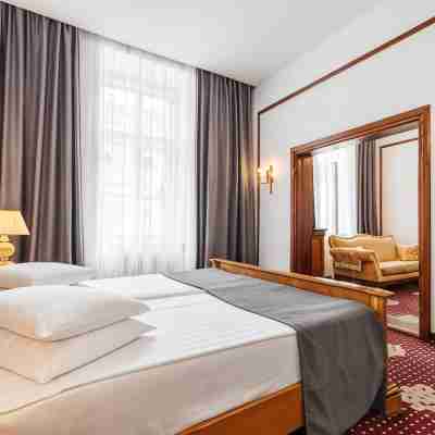 Hotel Imparatul Romanilor Rooms
