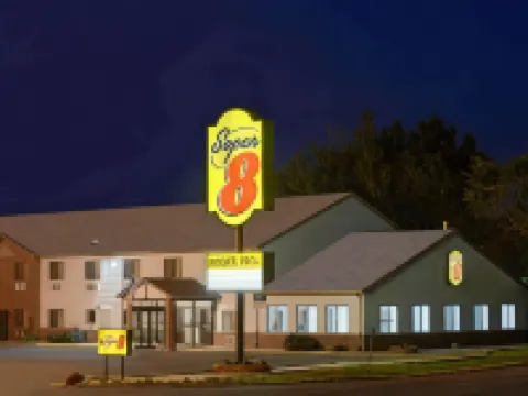Super 8 by Wyndham Fairfield Hotels in Fairfield