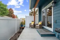 New 2 BR Townhouse in the Heart of Wenatchee. Great for Families, pet friendly.