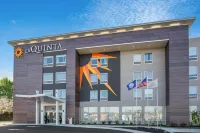 La Quinta Inn & Suites by Wyndham Manassas VA-Dulles Airport Hotels near ECPI University