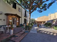 Mucha Masia Hostel Rural Urba Hotels near Parc TTF