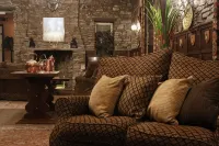 Bear Crickhowell فنادق في Llantilio Pertholey