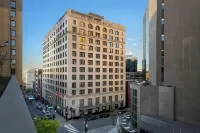 Courtyard Nashville Downtown Hotel a 