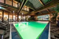 Mauritius Hotel & Therme - Pools
