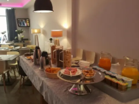 โรงแรมคานส์ ครัวเซต