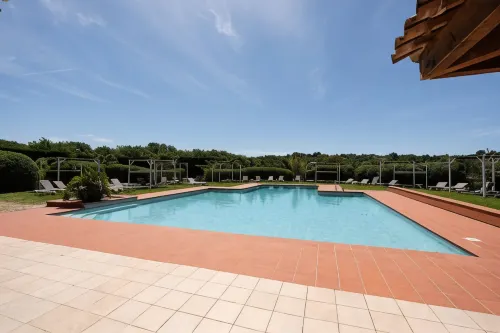 Hôtel Mercure Aix-en-Provence Sainte-Victoire Hotels in Vauvenargues