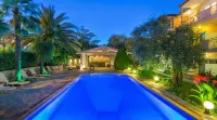 Luxury Villa Fotini - Pools