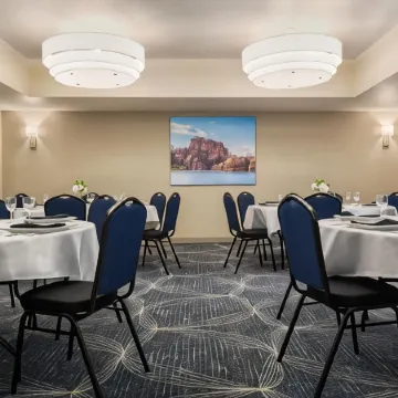 La Quinta Inn and Suites by Wyndham at WaTiki Waterpark