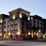 فور بوينتس باي شيراتون أونتاريو رانشو... Hotels near Rowdy's Brew Co.