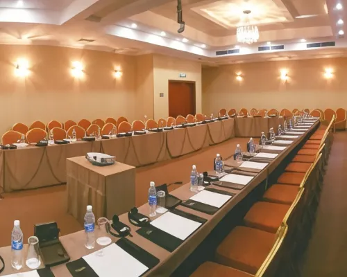 Smart Hotel Bishkek Geschäftseinrichtungen Photos