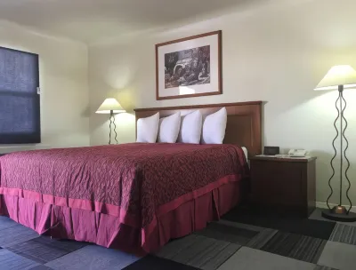 Travelodge by Wyndham Gallup Hotels near Perry Null Trading