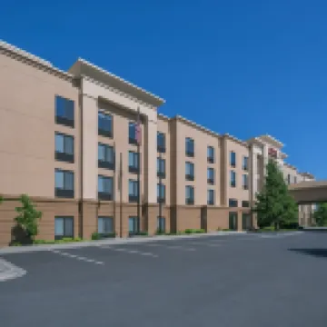 瓦拉瓦歡朋套房酒店