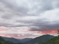 Hamyang Mountain Village Pension (Jirisan) 咸陽郡住宿飯店