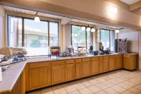 AmericInn by Wyndham la Crosse Riverfront Conference Center Hotels in La Crosse