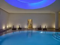 Atlantica Eleon Grand Resort - مسبح