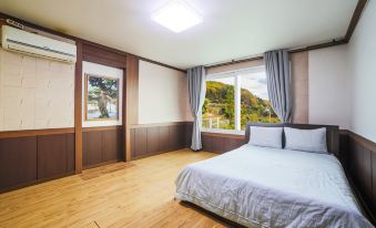 Ganghwa Pine Leaf Pension