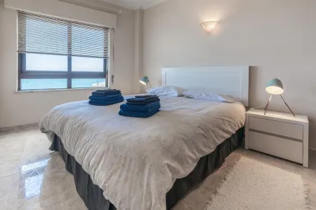 Apartment with fantastic sea view only 20m from the beach