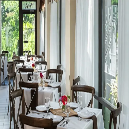 Meadowbrook Inn