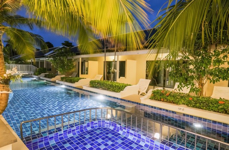 Tuana Hotels Brook Pool Access photo 5