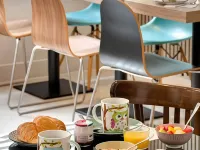 Chouette Hotel Hotels near Saint-Lambert Square