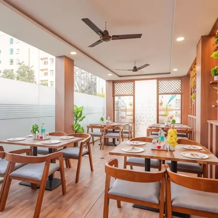 Hotel Prime Classic ,Airport Zone,Shamshabad Отели рядом с достопримечательностью «Конгресс-центр MS в Хайдарабаде»