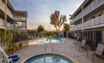 SureStay Hotel by Best Western Fairfield Napa Valley