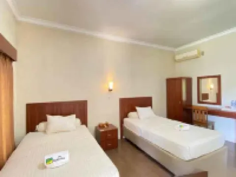 Villa Bukit Mas Hotels in Pasiran