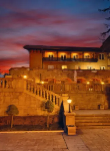 Spa Hotel Dvoretsa فنادق في 