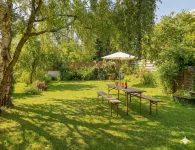 Rhein River Guesthouse - Direkt am Rhein