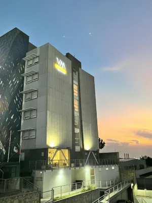 Hotel VM Express Querétaro - parking