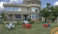 Legend Hotel Chitral Отели в г. Читрал