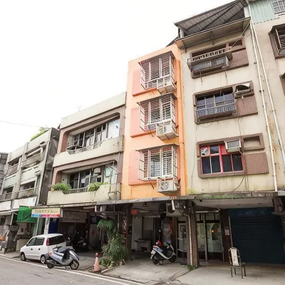 新北橙橙民宿 鄰近十分老街的酒店