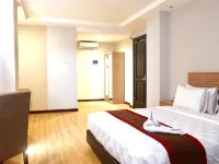 森卡林賽雅裏雅拉德胡酒店 道酒店