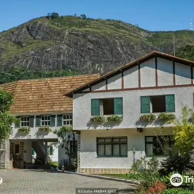 Hotel Bucsky Hotels near Eduardo Guinle Stadium - Friburguense A.C.
