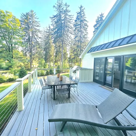 Newly remodeled, private Villa in Bolton Landing with all the comforts of home