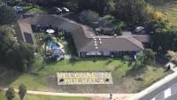 Capricorn Motor Inn