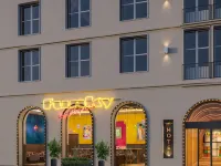 Mamaison VIBE Hotel Downtown Budapest Hotels near Varhegy