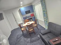 Botany Palms Motel Hotels near Howick